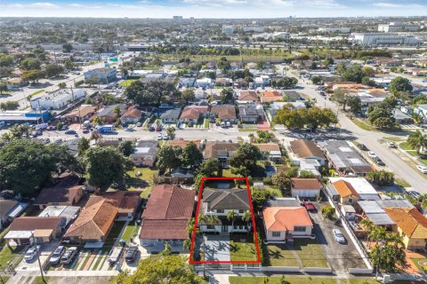 Купить виллу или дом в Майами, Флорида 5 спален, 192.4м2, № 2024607 - фото 30