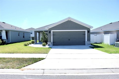 House in Davenport, Florida 3 bedrooms, 140.19 sq.m. № 1551666 - photo 1