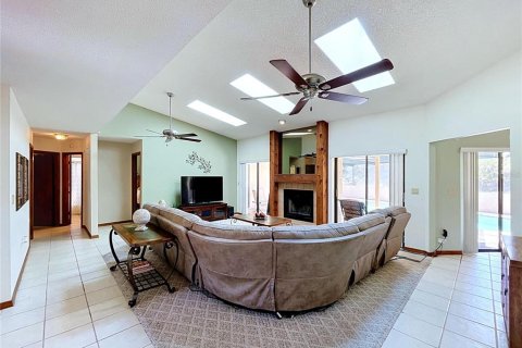 Villa ou maison à vendre à Spring Hill, Floride: 3 chambres, 160.91 m2 № 2418857 - photo 14
