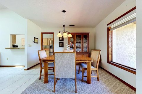 Villa ou maison à vendre à Spring Hill, Floride: 3 chambres, 160.91 m2 № 2418857 - photo 7