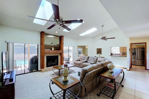 Villa ou maison à vendre à Spring Hill, Floride: 3 chambres, 160.91 m2 № 2418857 - photo 12