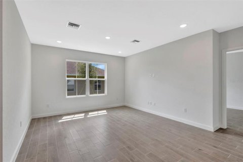 Villa ou maison à louer à St. Lucie, Floride: 4 chambres, 148.92 m2 № 2388233 - photo 17