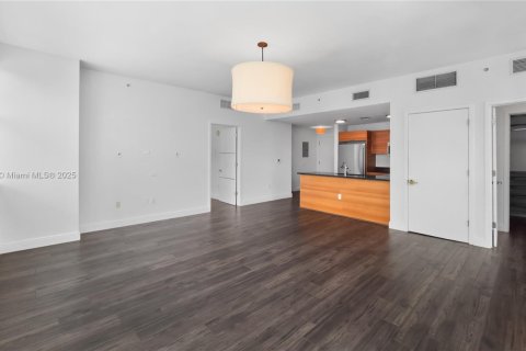 Copropriété à vendre à Miami, Floride: 2 chambres, 117.34 m2 № 1775849 - photo 16