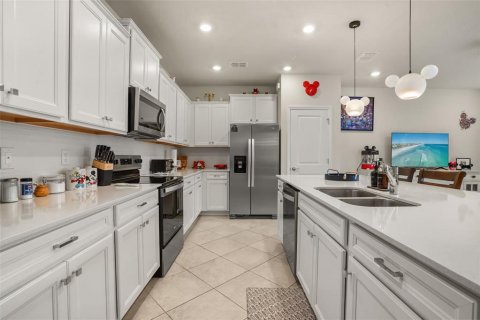Adosado en venta en Clermont, Florida, 5 dormitorios, 210.8 m2 № 2200882 - foto 6