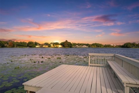 Villa ou maison à vendre à Tampa, Floride: 6 chambres, 310.67 m2 № 2239119 - photo 8