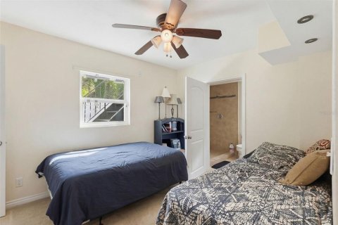 Villa ou maison à vendre à Tampa, Floride: 6 chambres, 310.67 m2 № 2239119 - photo 23