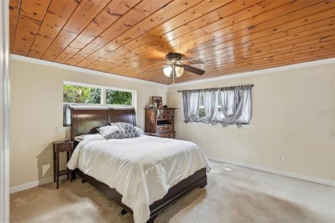 Villa ou maison à vendre à Tampa, Floride: 6 chambres, 310.67 m2 № 2239119 - photo 19