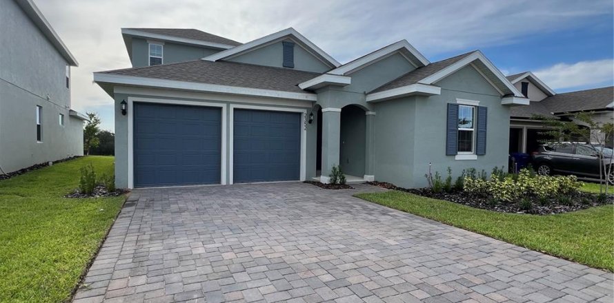 House in Minneola, Florida 4 bedrooms, 285.77 sq.m. № 1865989