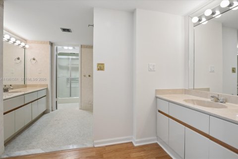 Condominio en venta en Hallandale Beach, Florida, 2 dormitorios, 131.92 m2 № 2049190 - foto 8