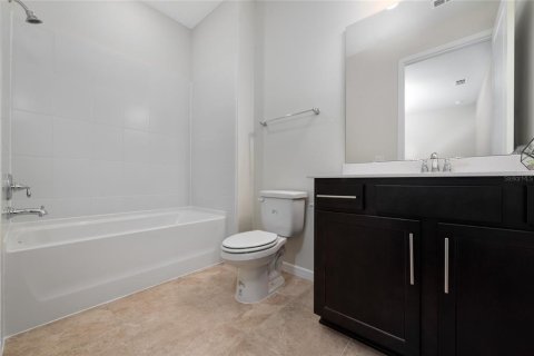 House in Orlando, Florida 4 bedrooms, 216.09 sq.m. № 2400274 - photo 29