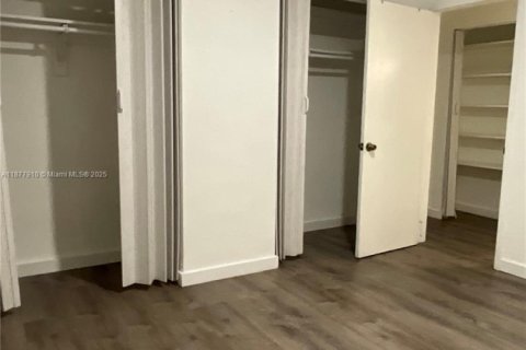 Appartement à louer à Miami, Floride: 22 chambres, 69.68 m2 № 1922848 - photo 13