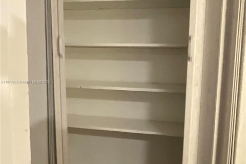 Appartement à louer à Miami, Floride: 22 chambres, 69.68 m2 № 1922848 - photo 7