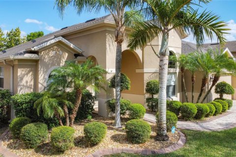 Casa en venta en Orlando, Florida, 5 dormitorios, 294.31 m2 № 1638235 - foto 3