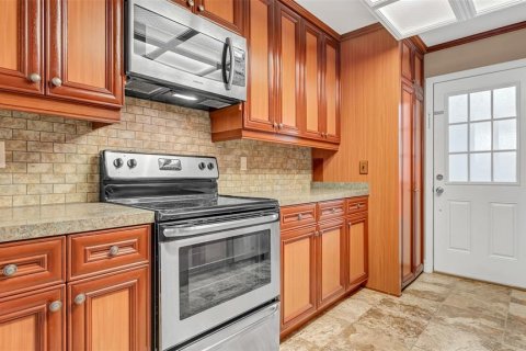 Apartment in Tarpon Springs, Florida 2 bedrooms, 78.04 sq.m. № 1869286 - photo 6