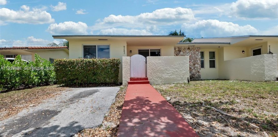 Дом в Катлер-Бей, Флорида 2 спальни, 98.1м2 № 1990862