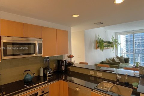 Copropriété à louer à Miami, Floride: 2 chambres, 101.08 m2 № 1999400 - photo 4