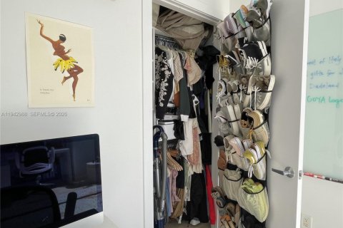 Copropriété à louer à Miami, Floride: 2 chambres, 101.08 m2 № 1999400 - photo 21