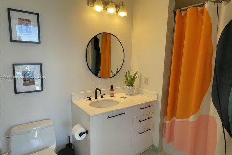 Copropriété à louer à Miami, Floride: 2 chambres, 101.08 m2 № 1999400 - photo 19