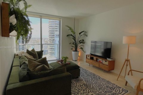 Copropriété à louer à Miami, Floride: 2 chambres, 101.08 m2 № 1999400 - photo 9