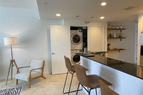 Copropriété à louer à Miami, Floride: 2 chambres, 101.08 m2 № 1999400 - photo 10