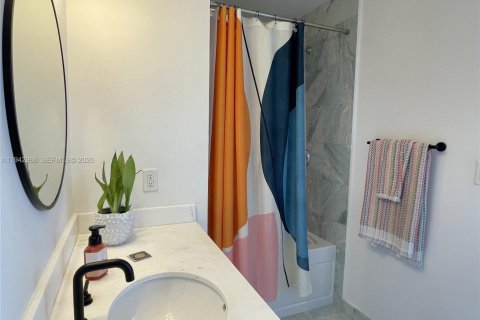 Copropriété à louer à Miami, Floride: 2 chambres, 101.08 m2 № 1999400 - photo 20