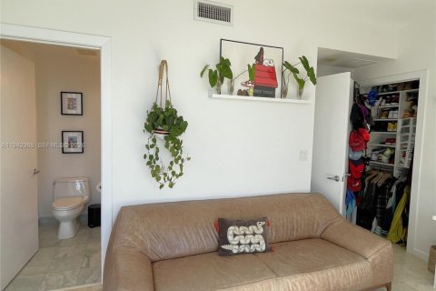 Copropriété à louer à Miami, Floride: 2 chambres, 101.08 m2 № 1999400 - photo 17