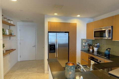 Copropriété à louer à Miami, Floride: 2 chambres, 101.08 m2 № 1999400 - photo 2