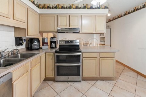 House in Bartow, Florida 7 bedrooms, 412.86 sq.m. № 2216716 - photo 5