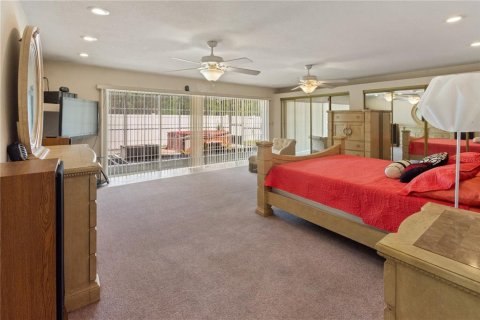 House in Bartow, Florida 7 bedrooms, 412.86 sq.m. № 2216716 - photo 10