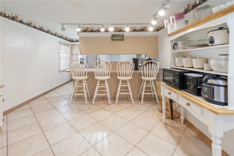 House in Bartow, Florida 7 bedrooms, 412.86 sq.m. № 2216716 - photo 7