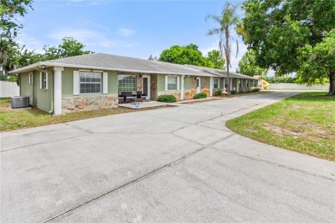 Villa ou maison à Bartow, Floride 7 chambres, 412.86 m2 № 2216716