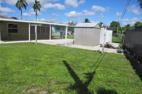 Villa ou maison à louer à West Park, Floride: 5 chambres, 209.03 m2 № 1946877 - photo 5