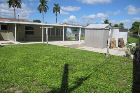 Villa ou maison à louer à West Park, Floride: 5 chambres, 209.03 m2 № 1946877 - photo 9