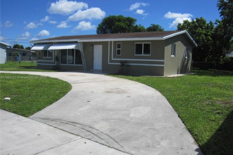 Villa ou maison à louer à West Park, Floride: 5 chambres, 209.03 m2 № 1946877 - photo 3