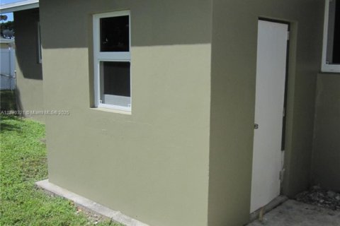 Villa ou maison à louer à West Park, Floride: 5 chambres, 209.03 m2 № 1946877 - photo 15