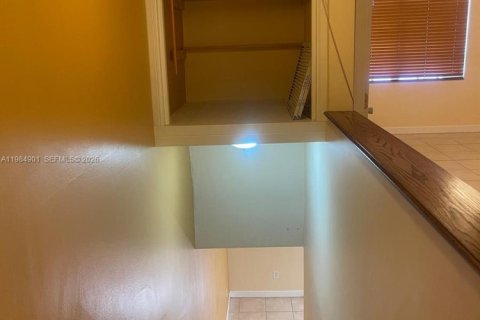 Купить кондоминиум в Майами, Флорида 2 спальни, 105.91м2, № 2045912 - фото 4