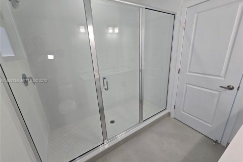 Купить виллу или дом в Хомстед, Флорида 4 спальни, № 2018029 - фото 17