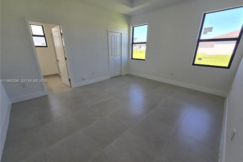 Купить виллу или дом в Хомстед, Флорида 4 спальни, № 2018029 - фото 11