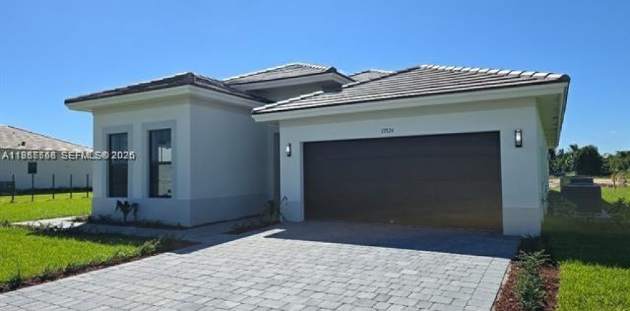 Дом в Хомстед, Флорида 4 спальни № 2018029