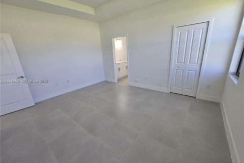 Купить виллу или дом в Хомстед, Флорида 4 спальни, № 2018029 - фото 12