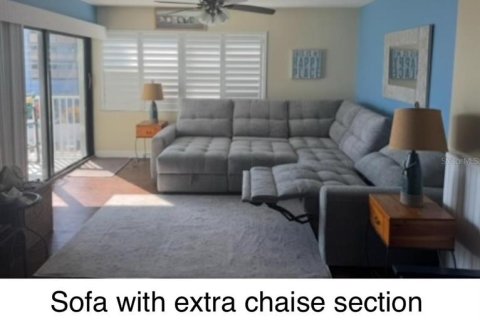 Condo in New Smyrna Beach, Florida, 2 bedrooms  № 2108444 - photo 9