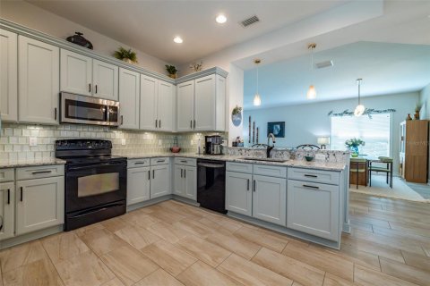 Villa ou maison à vendre à Wimauma, Floride: 2 chambres, 198.63 m2 № 2339818 - photo 14