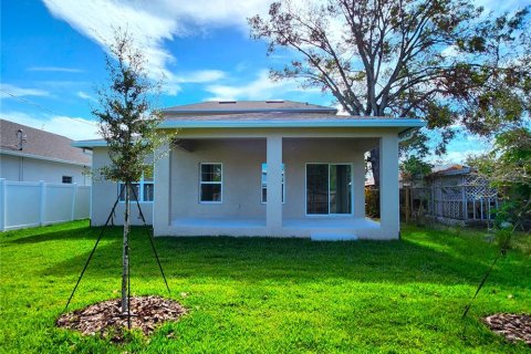 Casa en venta en Saint Petersburg, Florida, 4 dormitorios, 202.9 m2 № 1436722 - foto 2