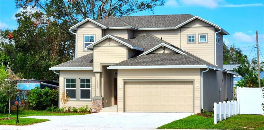 Casa en Saint Petersburg, Florida 4 dormitorios, 202.9 m2 № 1436722