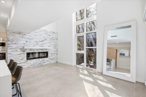 Touwnhouse à vendre à Miami, Floride: 3 chambres, 207.73 m2 № 2397466 - photo 27
