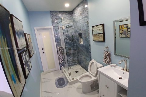 Купить виллу или дом в Саут-Майами, Флорида 4 спальни, 190.26м2, № 2048999 - фото 22