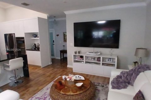 Купить виллу или дом в Саут-Майами, Флорида 4 спальни, 190.26м2, № 2048999 - фото 16