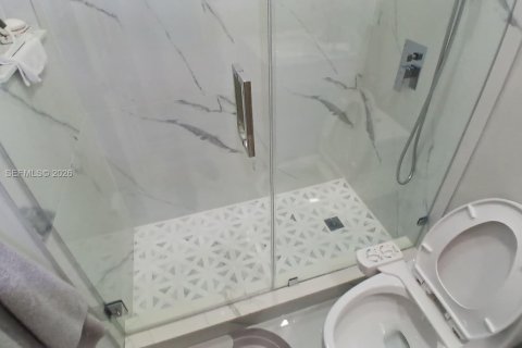 Купить виллу или дом в Саут-Майами, Флорида 4 спальни, 190.26м2, № 2048999 - фото 13