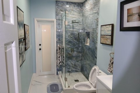 Купить виллу или дом в Саут-Майами, Флорида 4 спальни, 190.26м2, № 2048999 - фото 6