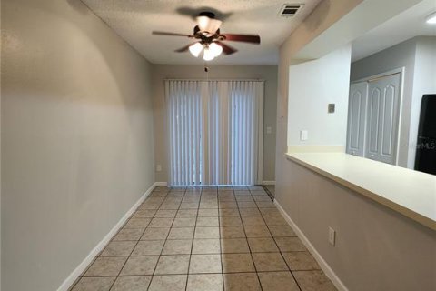 Touwnhouse à louer à Winter Springs, Floride: 2 chambres, 107.4 m2 № 2409973 - photo 6